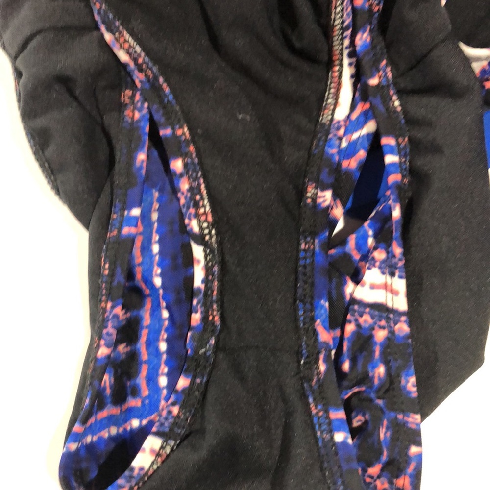 Hurley blue and pink side cutout one piece swimsuit size xs - Picture 10 of 12